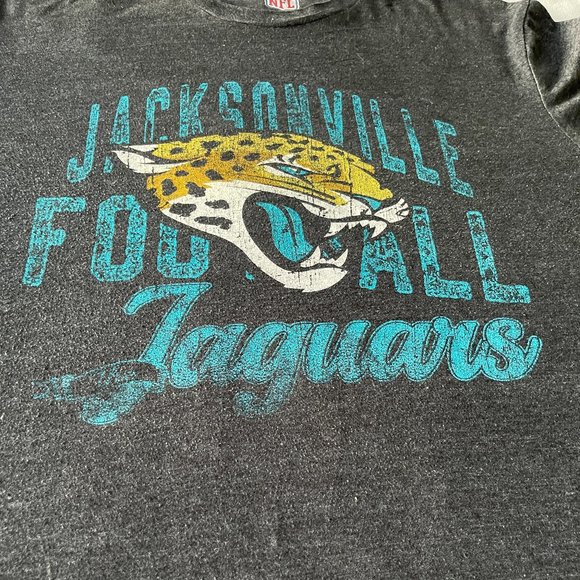 NFL Jacksonville Jaguars Football T-shirt - Picture 3 of 6